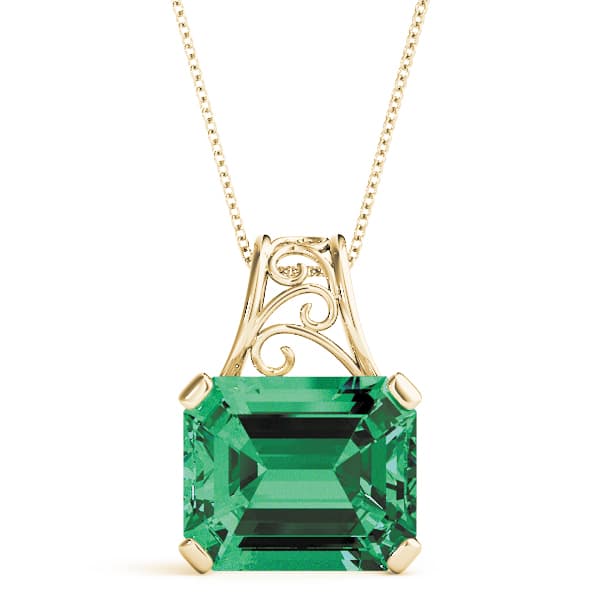 Emerald-Cut Filigree Pendant, Front view in yellow gold