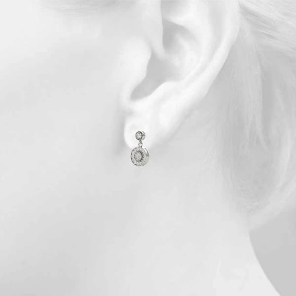 Center is cluster not 1 stone (1/8 ct. tw.), Top view in white gold or platinum