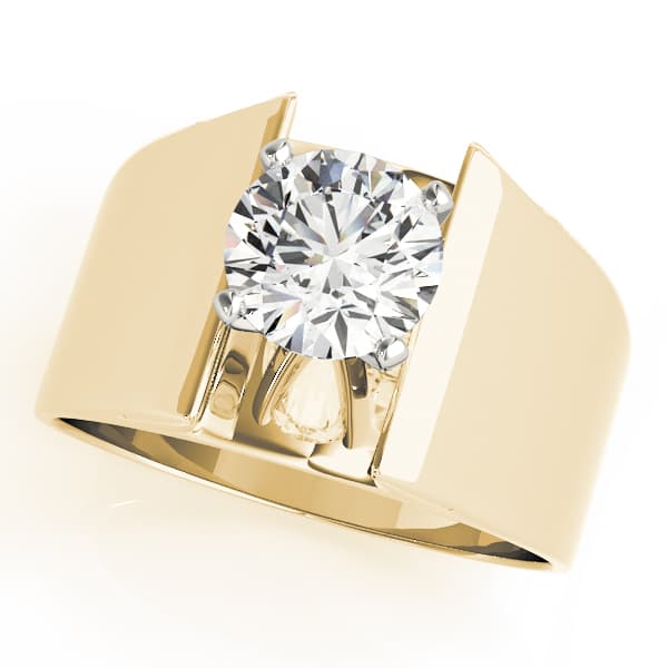 Solitaire Engagement Ring in Yellow gold