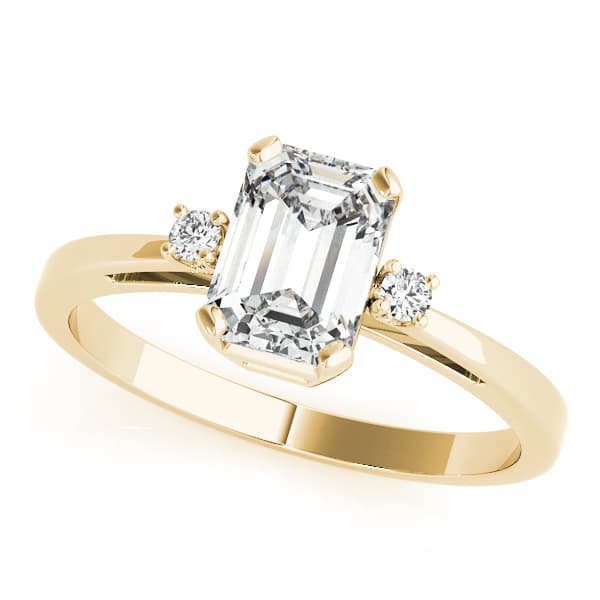 3-Stone Emerald Cut Engagement Ring in Yellow gold