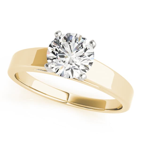 Solitaire Engagement Ring in Yellow gold