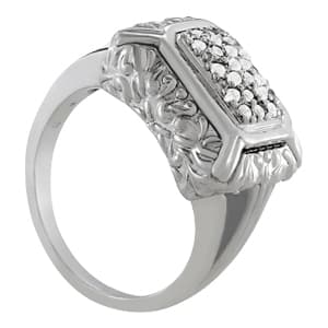Diamond Fashion Cluster (1/4 ct. tw.), Side view in white gold or platinum