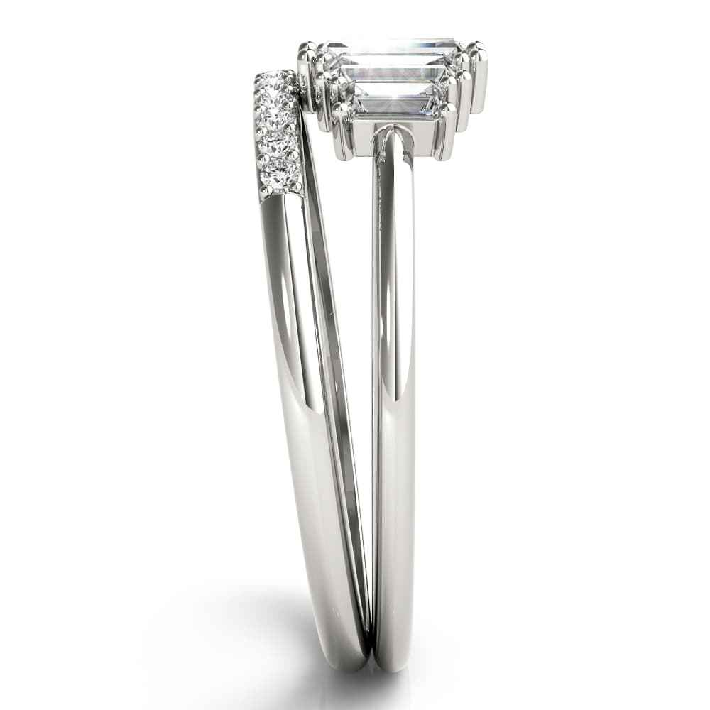 FASHION RING Round & STRAIGHT BAGUETT (0.46 ct. tw.), Angle view in white gold or platinum