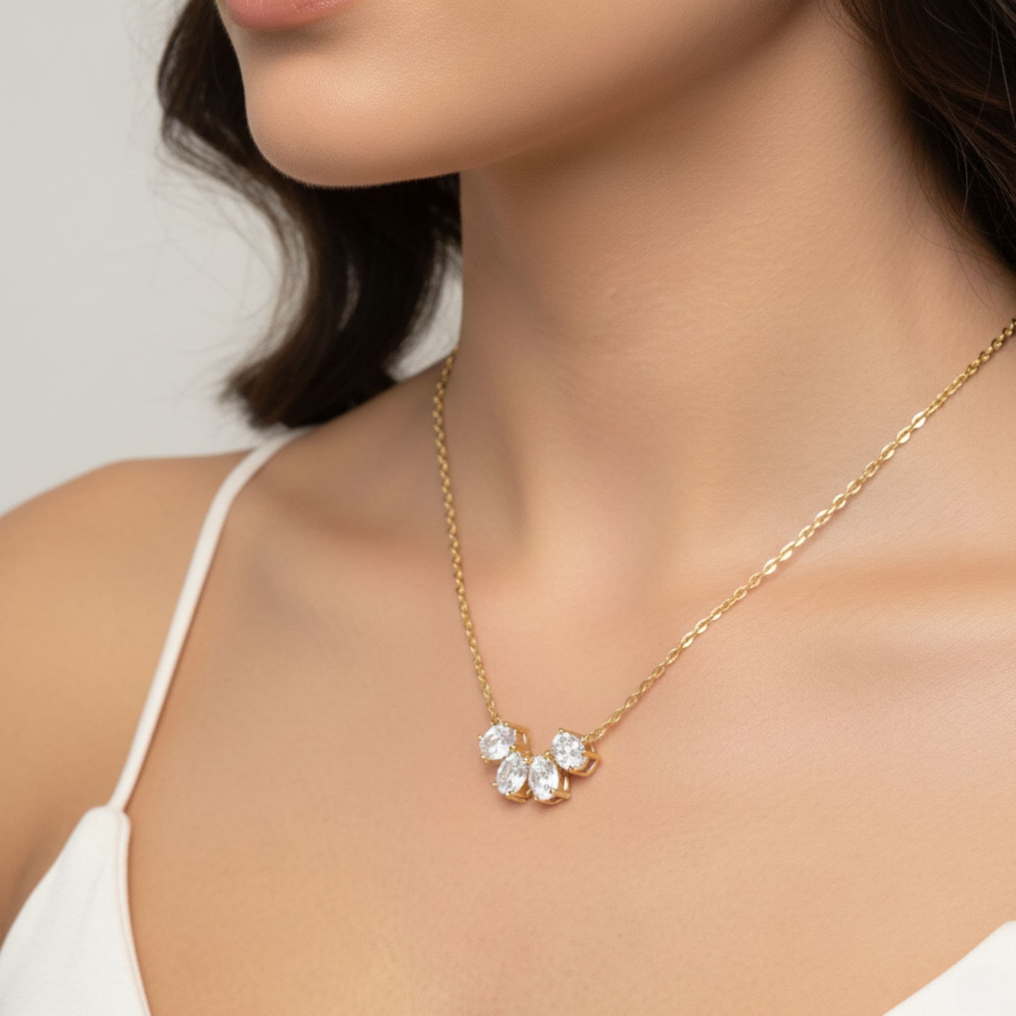 LGD Oval Pendant w/ Chain (1 1/3 ct. tw.), Side view in yellow gold