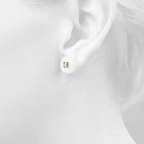 Single Stone Earring (0.2 ct. tw.), Top view in yellow gold