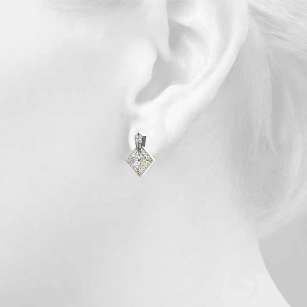 Fashion Earring (1/8 ct. tw.), Top view in yellow gold