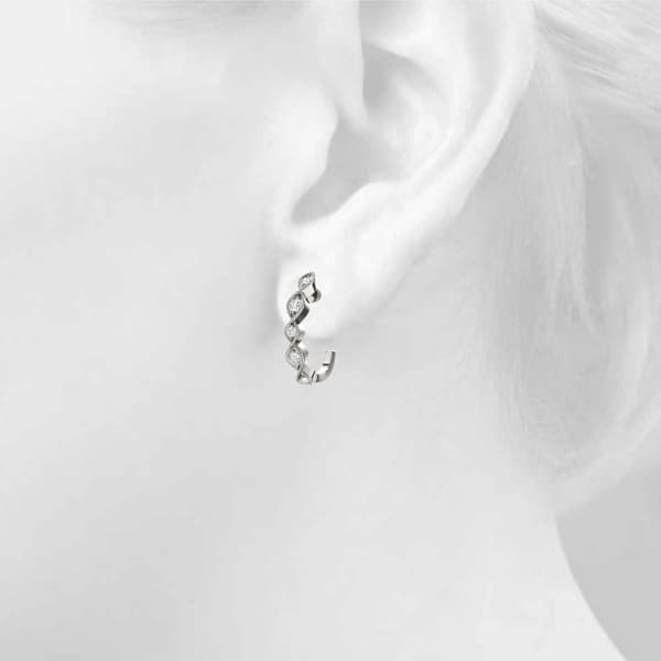 Fashion Earrings (1/8 ct. tw.), Top view in white gold or platinum